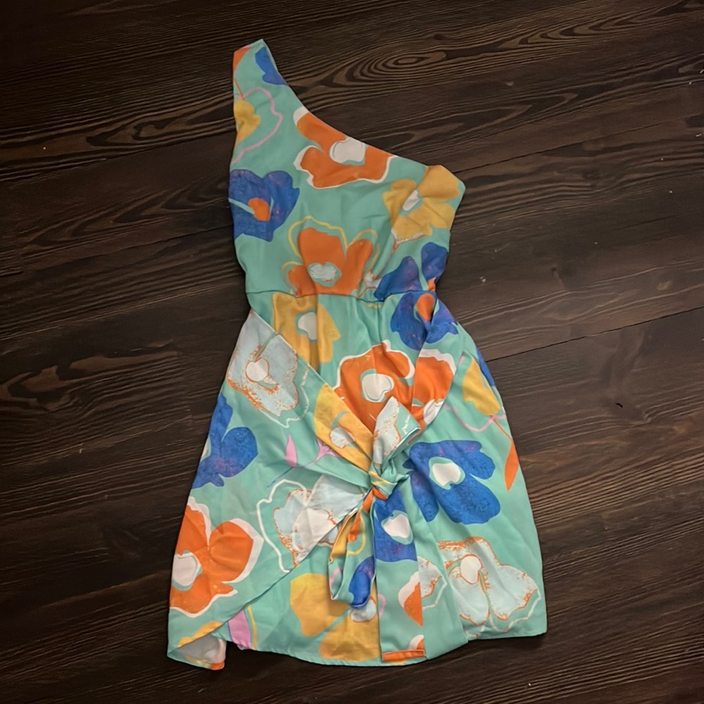 one shoulder tie dress